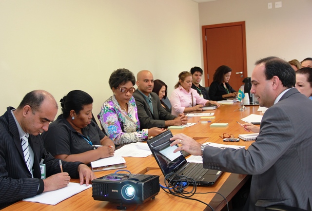 Informações sobre violência à mulher serão reforçadas em escolas